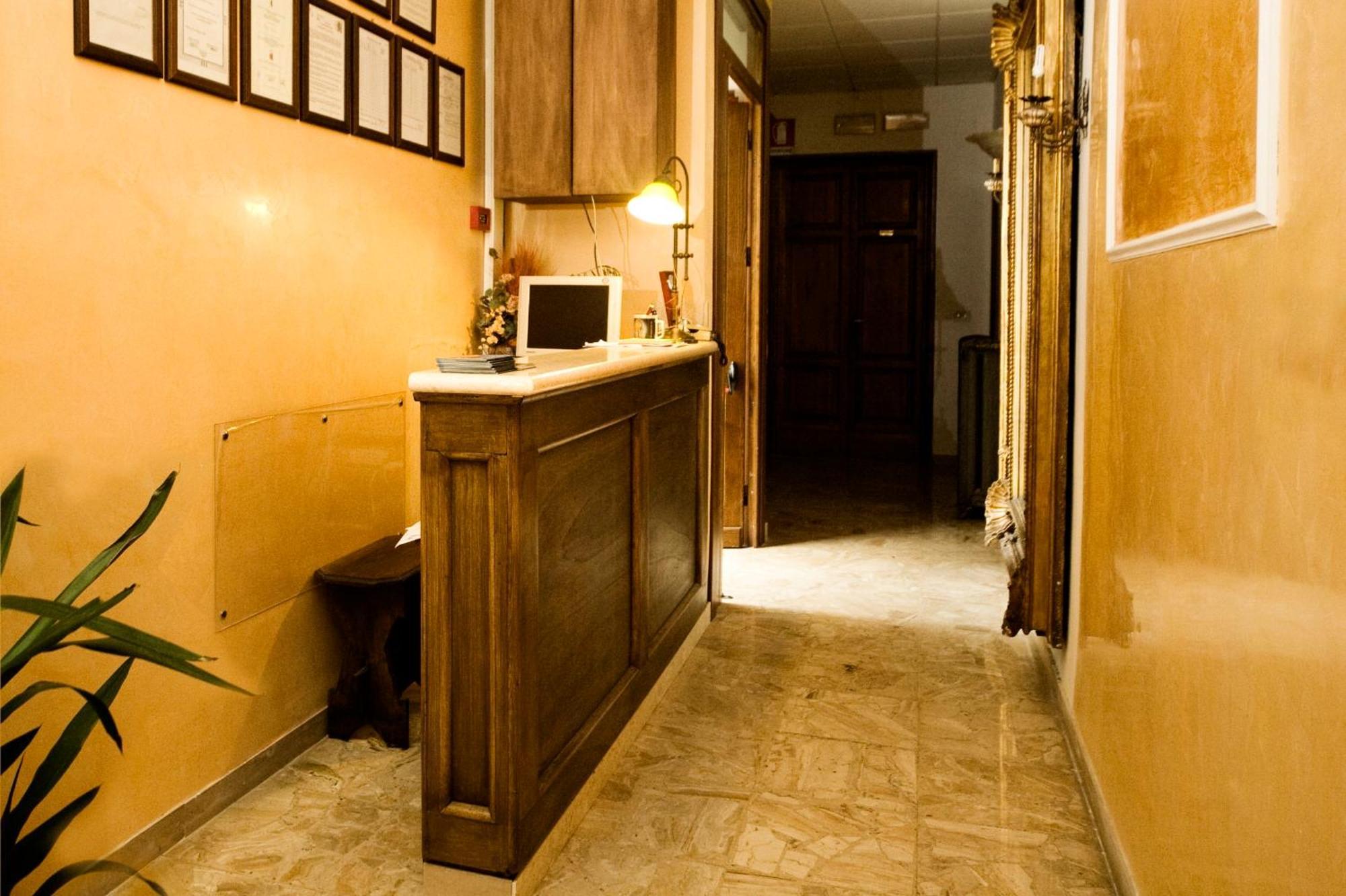 Hotel Merlini Флоренция Экстерьер фото